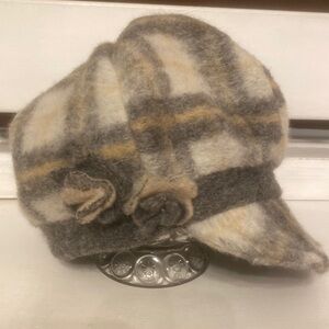 Italian Wool Women’s Plaid Cap